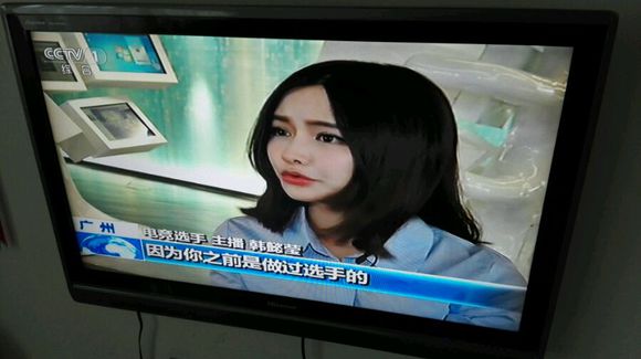 LOL英雄联盟 Miss大小姐登上CCTV 电竞已逐步被认可